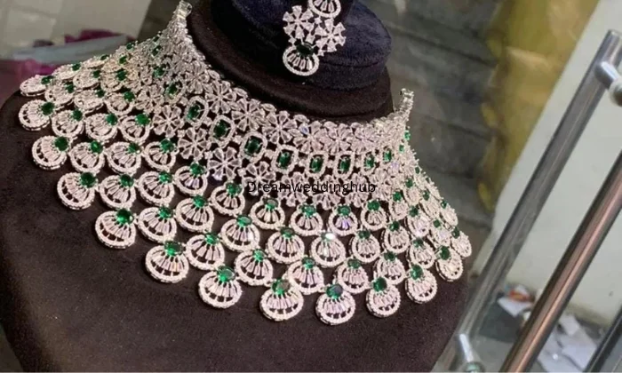 Vikas Sales Chain House Ornament